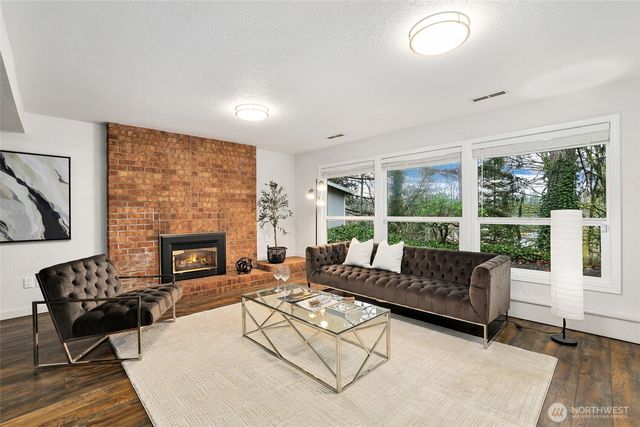 19205 124th Avenue SE, Kent, WA 98031