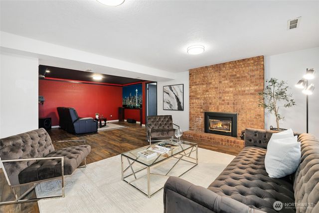 19205 124th Avenue SE, Kent, WA 98031