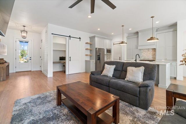 207 W Wrangler St., Meridian, ID 83646