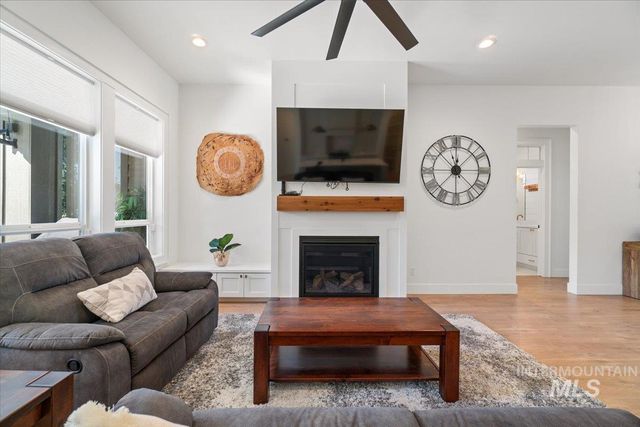 207 W Wrangler St., Meridian, ID 83646