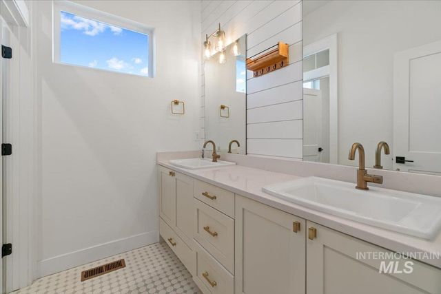 207 W Wrangler St., Meridian, ID 83646