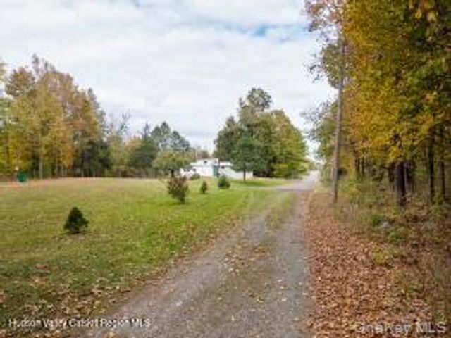 11 Miller Lane, New Paltz, NY 12561