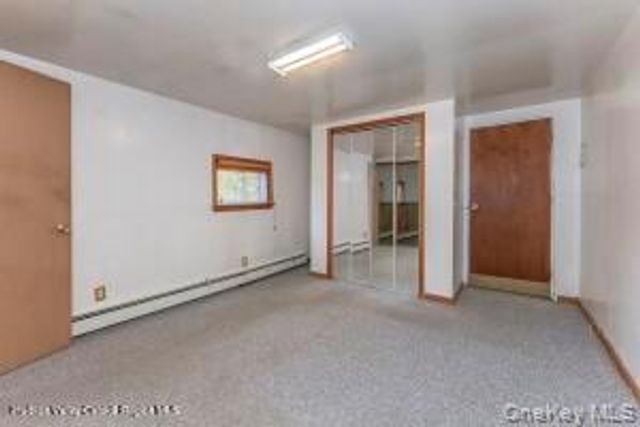 11 Miller Lane, New Paltz, NY 12561