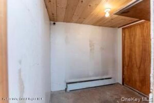 11 Miller Lane, New Paltz, NY 12561
