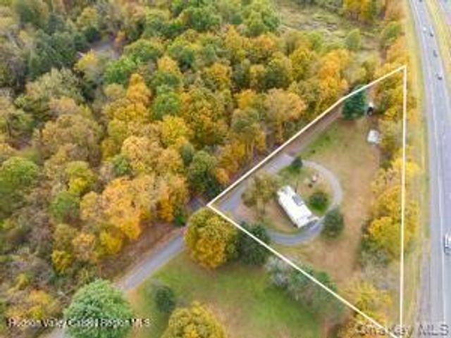 11 Miller Lane, New Paltz, NY 12561