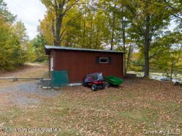 11 Miller Lane, New Paltz, NY 12561
