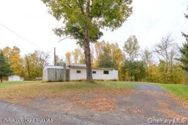 11 Miller Lane, New Paltz, NY 12561