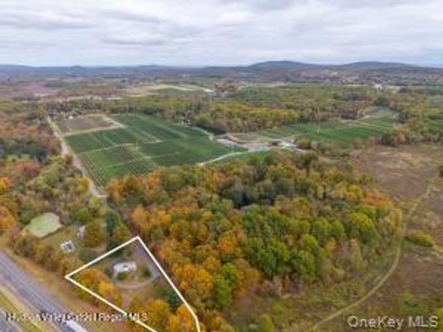 11 Miller Lane, New Paltz, NY 12561
