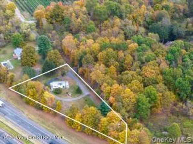 11 Miller Lane, New Paltz, NY 12561