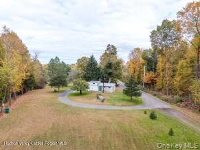11 Miller Lane, New Paltz, NY 12561