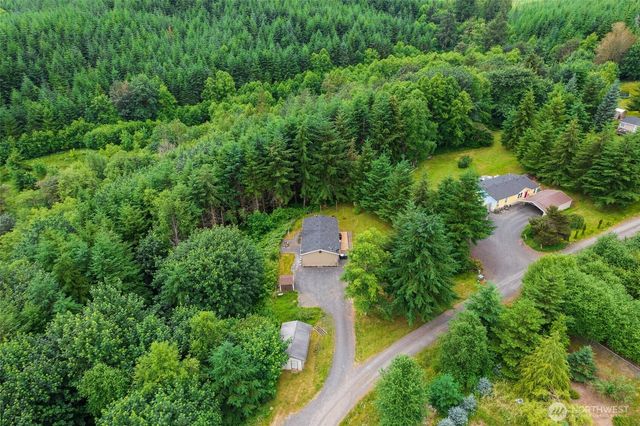 143 Deer Haven Drive, Winlock, WA 98596