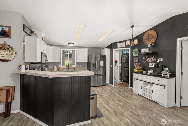 143 Deer Haven Drive, Winlock, WA 98596