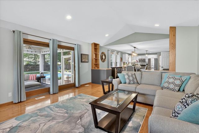 14846 Birdsong Lane, Grand Haven, MI 49417