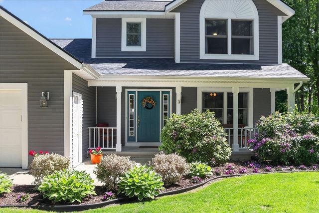 14846 Birdsong Lane, Grand Haven, MI 49417