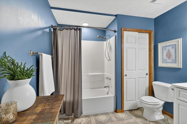 14846 Birdsong Lane, Grand Haven, MI 49417