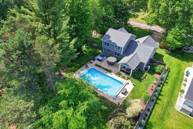 14846 Birdsong Lane, Grand Haven, MI 49417
