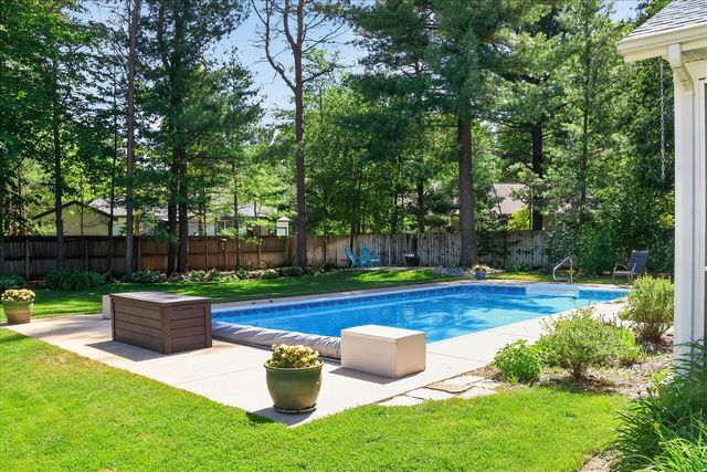 14846 Birdsong Lane, Grand Haven, MI 49417