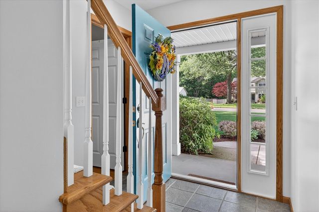 14846 Birdsong Lane, Grand Haven, MI 49417