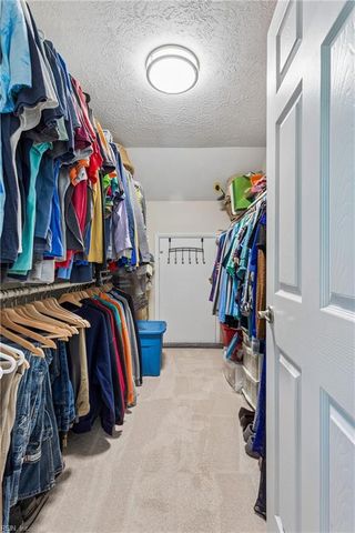 251 Gena CT, Newport News, VA 23602