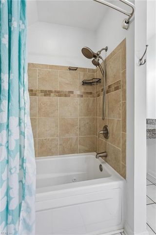 251 Gena CT, Newport News, VA 23602