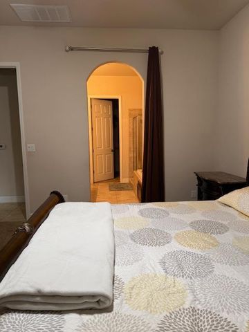 5548 N Lucy Ruiz Avenue, Fresno, CA 93723