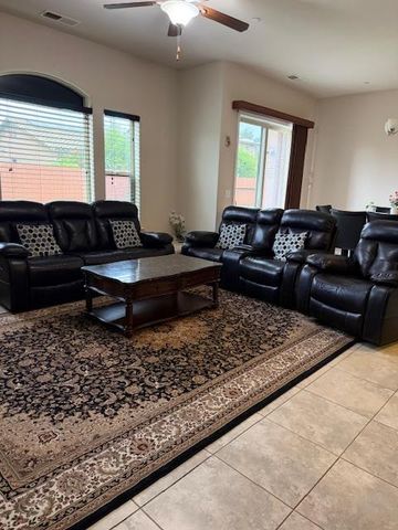 5548 N Lucy Ruiz Avenue, Fresno, CA 93723