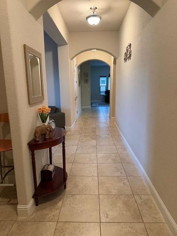 5548 N Lucy Ruiz Avenue, Fresno, CA 93723