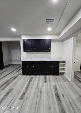 6725 N 55TH Drive, Glendale, AZ 85301