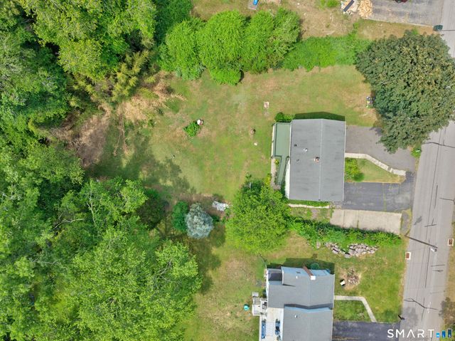 6 Willow Lane, Ledyard, CT 06339