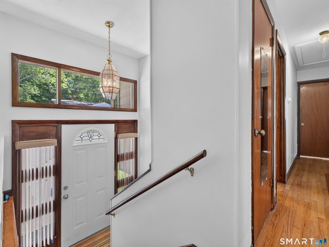 6 Willow Lane, Ledyard, CT 06339
