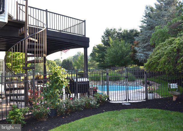 670 PHEASANT RUN ROAD, Hummelstown, PA 17036