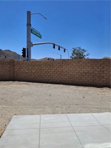 31309 Sutherland Pass, Winchester, CA 92596