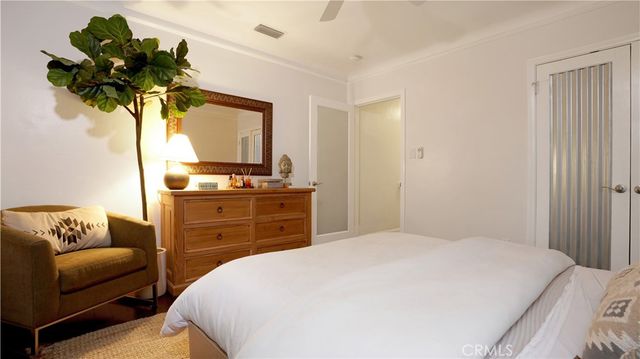 2636 Easy Avenue, Long Beach, CA 90810