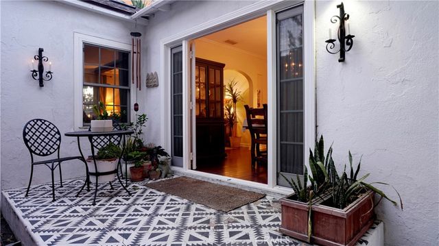 2636 Easy Avenue, Long Beach, CA 90810