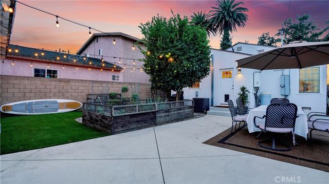 2636 Easy Avenue, Long Beach, CA 90810
