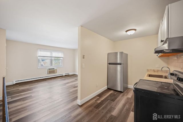 175 Buckelew Avenue 2-3, Jamesburg, NJ 08831