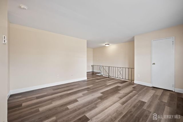 175 Buckelew Avenue 2-3, Jamesburg, NJ 08831