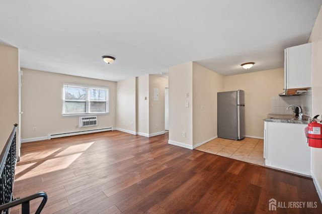 175 Buckelew Avenue 2-3, Jamesburg, NJ 08831