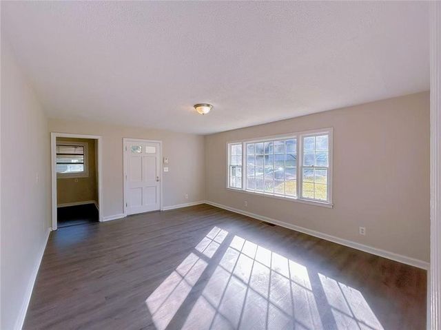 2126 Ivydale Street, Atlanta, GA 30344