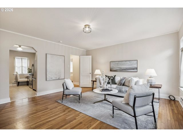 2633 Nw RALEIGH St 33, Portland, OR 97210