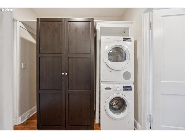 2633 Nw RALEIGH St 33, Portland, OR 97210