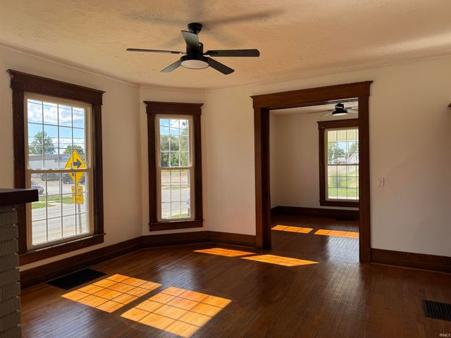 353 E 6TH Street, Peru, IN 46970