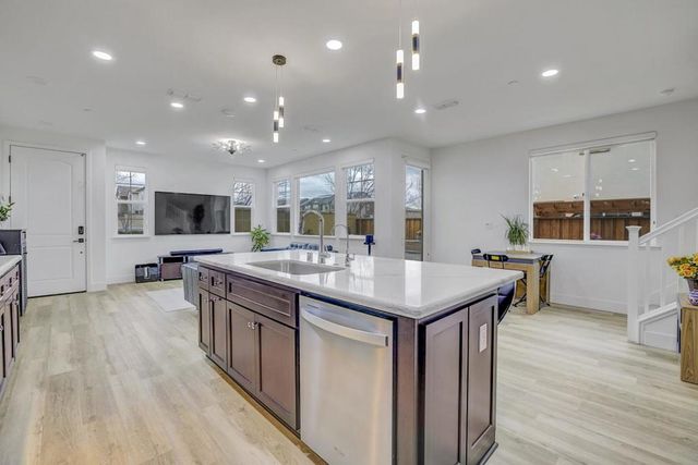 1426 S Central Parkway, Mountain House, CA 95391