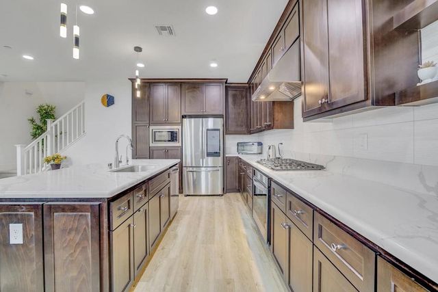 1426 S Central Parkway, Mountain House, CA 95391