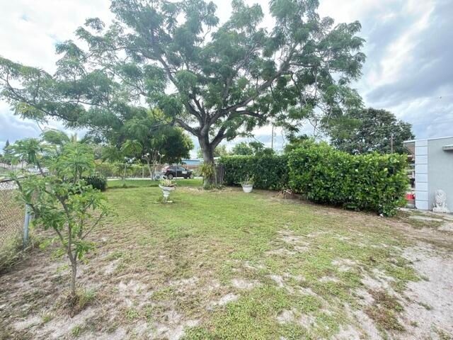 1185 Alto Road, Lake Worth, FL 33462