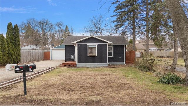 7243 Garvin, Waterford Charter Township, MI 48329