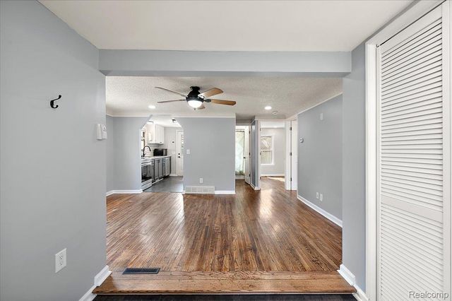 7243 Garvin, Waterford Charter Township, MI 48329