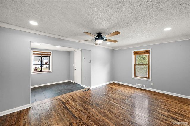 7243 Garvin, Waterford Charter Township, MI 48329