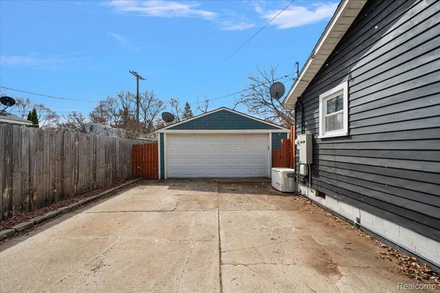 7243 Garvin, Waterford Charter Township, MI 48329