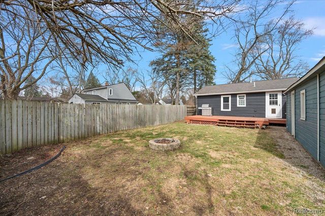 7243 Garvin, Waterford Charter Township, MI 48329